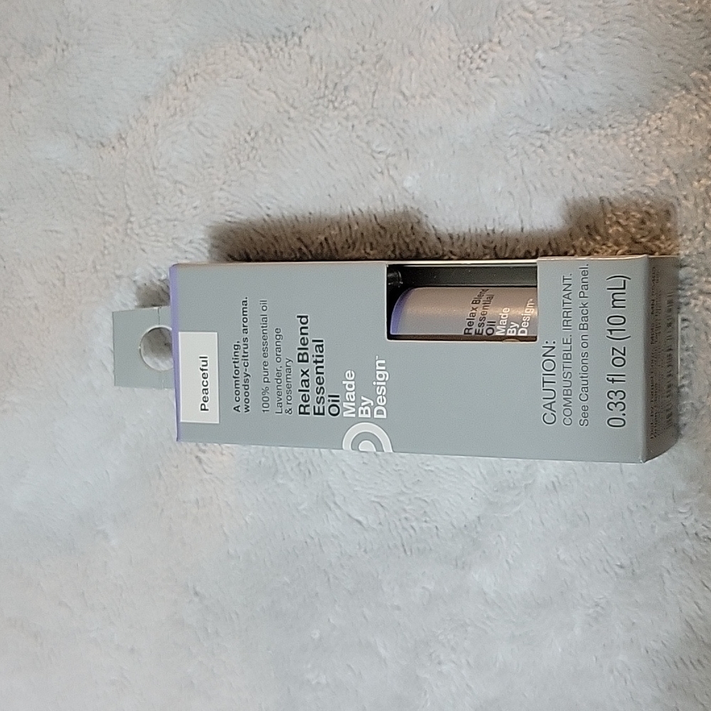Peaceful - A Woodsy- Citrus Aroma Relax Blend Essential Oil.